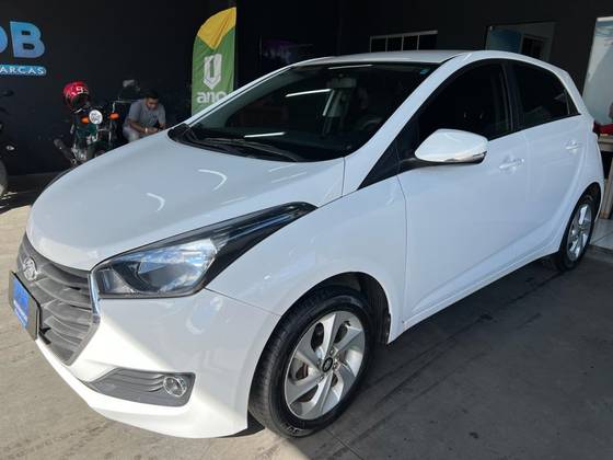 HYUNDAI HB20 1.6 COMFORT STYLE 16V FLEX 4P MANUAL HYUNDAI HB20 1.6 COMFORT STYLE 16V FLEX 4P MANUAL